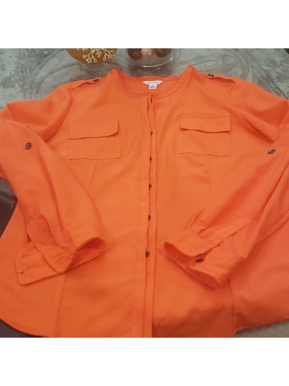 CALVIN KLEIN women's buttoned Top MEDIUM LIKE NEW